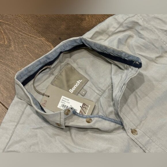 Bench Men's Light Gray Long Sleeve Collared Casual Button Up Shirt, Size Medium - Picture 3 of 6